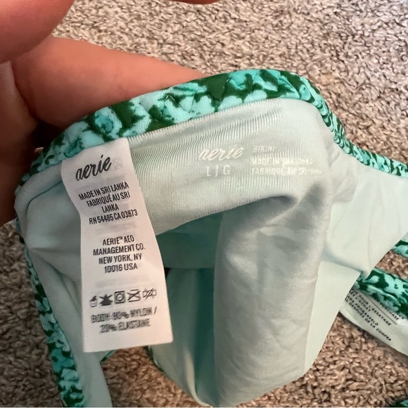 Aerie wide strap plunge bikini green floral - Picture 10 of 11